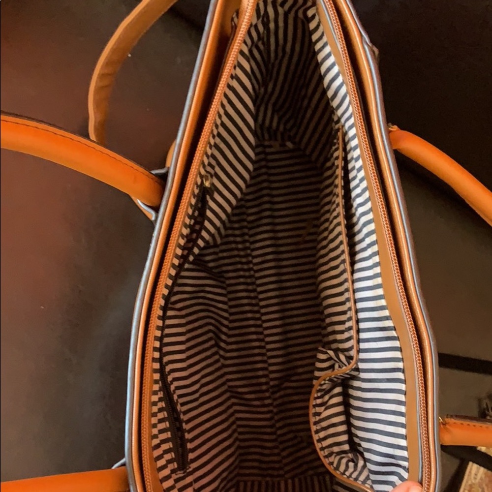 Purse - Picture 4 of 4
